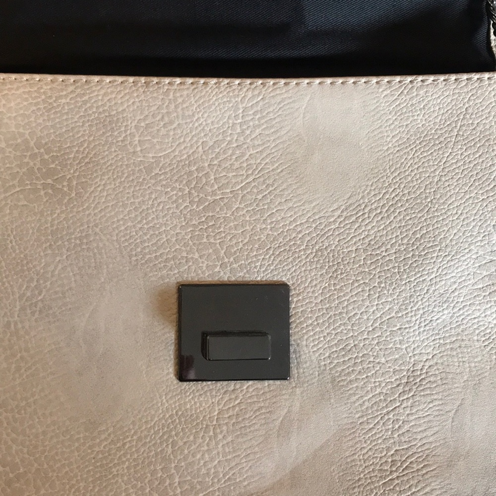 Bcbg Generation Python Clutch - image 4